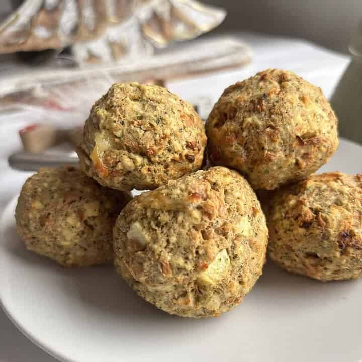 9732 - Vegetable Sage & Onion Stuffing Balls 25g (160)