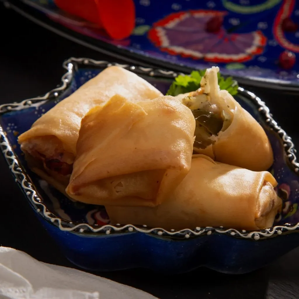 64524 - Chicken & Noodle Parcels