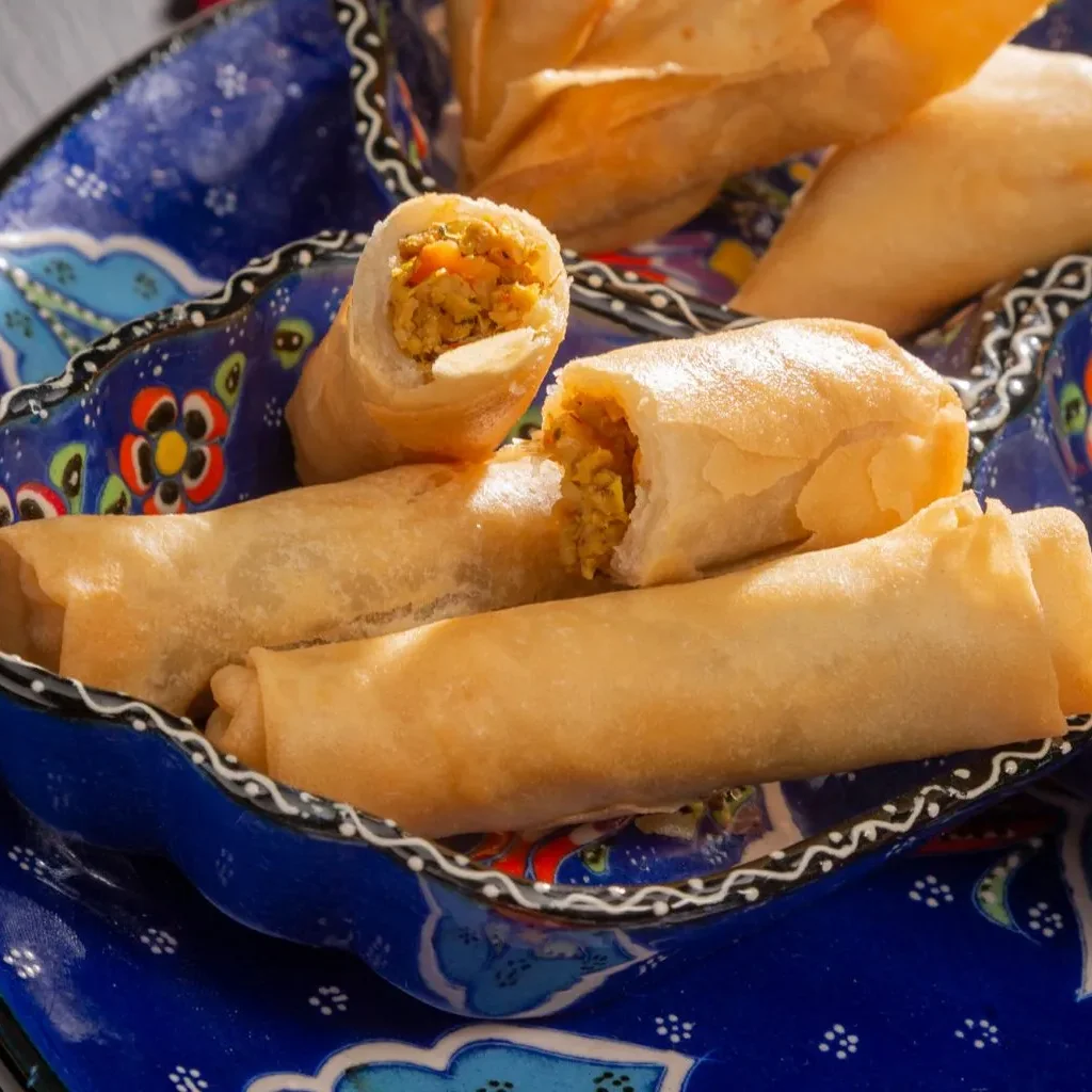 62374 - Spicy Chicken Spring Rolls